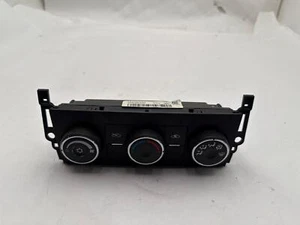 2007-2011 CHEVY SILVERADO 1500 Heater AC Controls OEM 15238550 - Picture 1 of 9