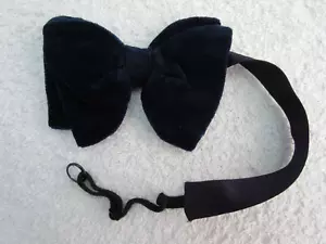 BOW TIE DARK BLUE 4.75 INCH WIDE VELVET - Picture 1 of 2