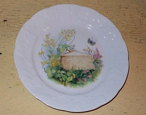 Porcelain plate by Lierre Sauvage France with FLOWERS & CHEESE FROMAGE Embossed - Picture 1 of 4