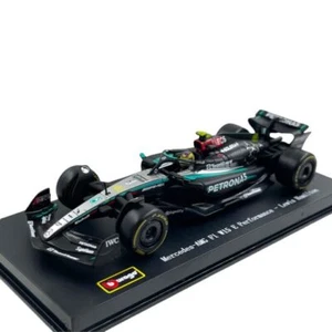 Modellino F1 Bburago Signature 1/43 Mercedes AMG Petronas W15 #44 L. Hamilton - Foto 1 di 8