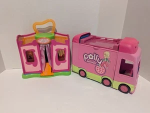 Polly Pocket 2004 Magnetic Quick Click Boutique Fashion Show Runway And Bus Lot - Bild 1 von 5