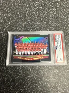 Foto del equipo de los Phillies 2002 Topps cromo refractor negro PSA 9 como nueva/50 Pop 1 - Imagen 1 de 8