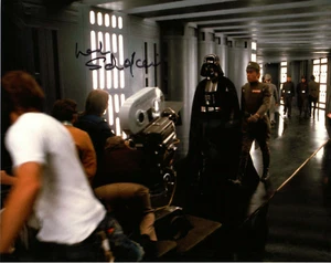 Film Autograph: LESLIE SCHOFIELD (Star Wars IV: A New Hope) Signed Photo - Picture 1 of 1