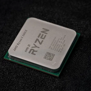 AMD Ryzen 5 5600X - Sockel AM4 CPU (4,6GHz, 6 Kerne) Tray - Bild 1 von 4