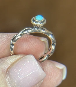 Vintage Silver Turquoise Ring Twisted Band Southwestern Boho Style Size - Picture 1 of 3