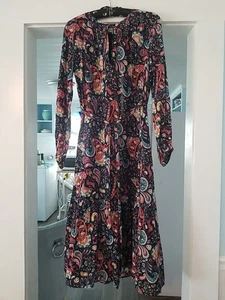 LOFT schimmerndes Paisley Midikleid mit Bindeband Größe Small - Bild 1 von 4