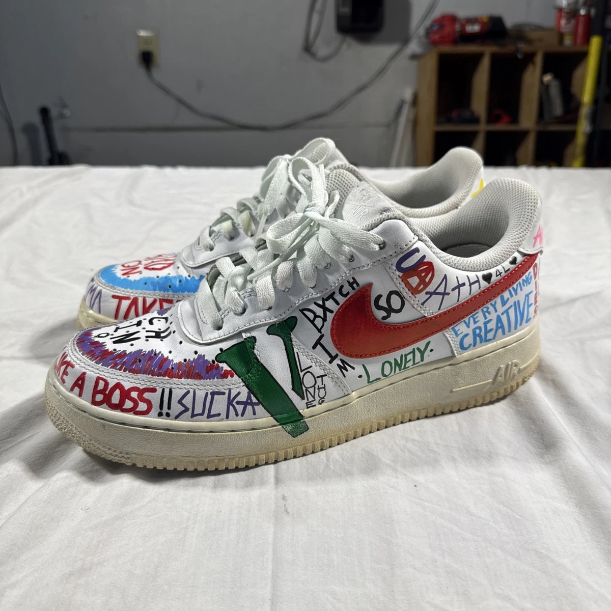 靴 NIKE VLONE AIR FORCE 1 off white asap Nike × VLONE】未発表Air Force 1 Low “White/Orange”のサンプルモデル