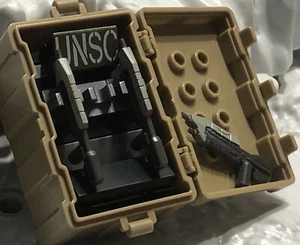 3x Halo Grey & White MA5C Assault rifle & Mega Bloks Construx Compatible Case - Picture 1 of 10