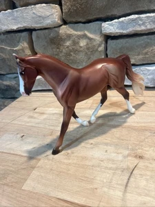 Breyer Pferd Classic Freedom Chestnut Ringelblume 2007 Fun Day - Bild 1 von 5
