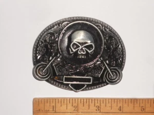Metall Biker Gürtelschnalle schwarz & silber Motorräder & Totenkopf 4" breit x 3 1/4" T Neu mit Etikett - Bild 1 von 3