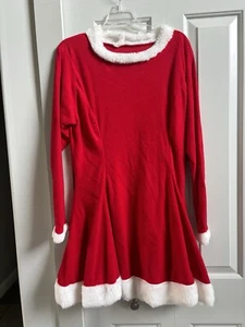 Christmas dress with 3 Santa hats- Mrs. Claus & helpers - Picture 1 of 11
