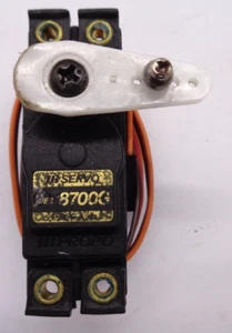 JR NES-8700G DIGITAL TAIL SERVO WITH HORN AND MOUNTS IN GOOD CONDITION - Picture 1 of 1