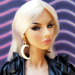 Fashion Royalty NuFace Poppy Parker Integrity Toys Jewelry Gold Moon Earrings - Picture 1 of 2