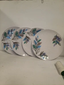 Lot Of 4 GIBSON MELAMINE 11" Dinner PLATES TROPICAL SWAY VINEYARD BLUE BPA FREE - Picture 1 of 15