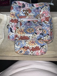 Vera Bradley Umhängetasche Hipster ALOHA BLOOMS Schultertasche Handtasche Pastell SCHNELLER VERSAND - Bild 1 von 9