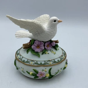 Sing a Long Heritage House Music Box White Dove on Flowers The Way We Were Resin - Picture 1 of 9