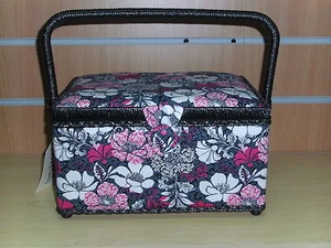 BNWT Pink/Fuschia/White/Black Floral Design Fabric Covered Sewing Box Hobby Gift - Imagen 1 de 4