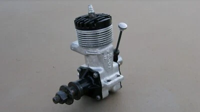 McCoy Sportsman .55 Cabeza Negra Brillo Modelo Avión Atado Coche Motor Foto 1 de 4