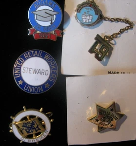 In Service Pins United Retail Workers, Jr High, Wells Frago, Mich,Bremen - Picture 1 of 2