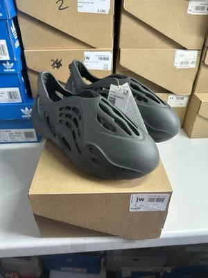 Adidas Yeezy Foam Runner Carbon IG5352 Size UK 3 EU 35 BNIB - Image 1 of 4