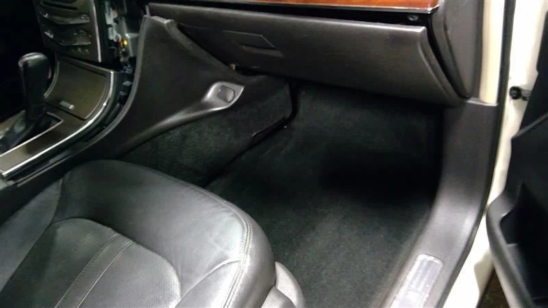 2013 13 Lincoln MKX Interior Floor Carpet Black 81990 - Image 1 of 4