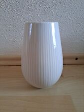 Schlichte Vase.H&G SELB BAVARIA GERMANY HEINRICH. Porzellan.Höhe 15,3 cm.