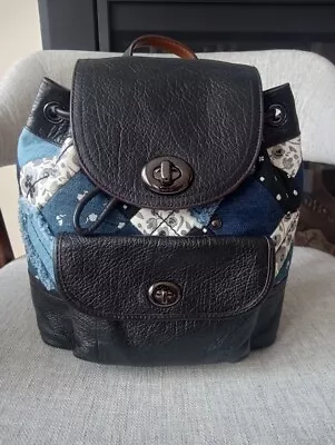 全新 蔻驰 Canyon 拼布 Turnlock 背包 被子 牛仔布 37743 — 第 1/4 张图片