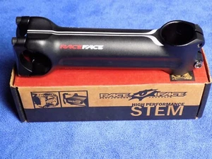 RACE FACE REVOLUTION STEM 130MM 31.8 BAR 8 DEG BLACK ALLOY NEW - Picture 1 of 10