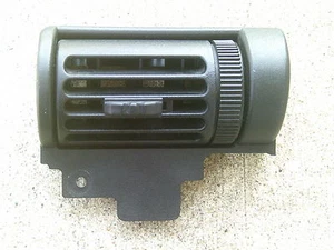 93-96 Chevy Camaro RH Dash Heater - AC Vent / 93 94 95 96 A/C / Passengers Side - Bild 1 von 2