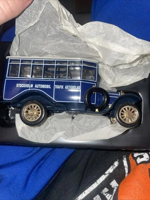 SCANIA POST BUS - STOCKHOLM  - MATCHBOX COLLECTIBLES - BOXED - Image 1 of 4