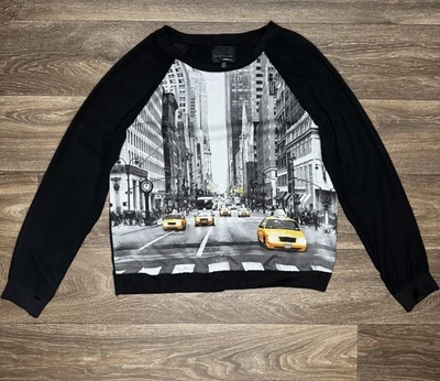 Elie Tahari Monochrome Graphic sheer Sweatshirt Women’s Size Medium  — 第 1/4 张图片