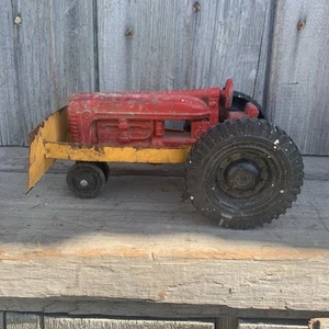 Vintage Hubley Kiddie Jr. Diecast Toy Tractor with Yellow Blade - Picture 1 of 8