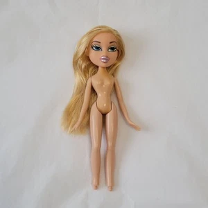 Vintage MGA Bratz Limted Edition Beach Party Cloe - Picture 1 of 6