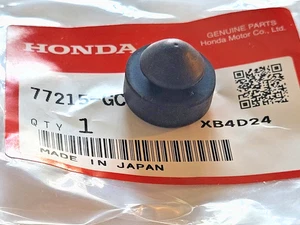ALMOHADILLA GOMA GUARDABARROS ASIENTO Y TRASERO HONDA TRX 450R, 450ER 77215-GC2-000, 05-2014 - Imagen 1 de 4