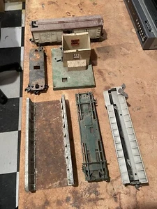 LIONEL TRAINS PARTS LOT #3562 25 ATSF TIMBER CAR 6361 GATEMAN MILK BARREL GIRDER - Picture 1 of 24