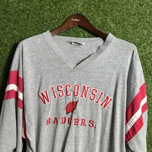 Vintage Wisconsin Badgers Shirt Mens XL Lee Sports V Neck - Picture 1 of 9