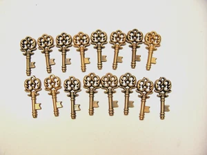 Gold Key Buttons 1 1/2 inches diameter x 16 Pieces Steampunk Plastic B52 - Picture 1 of 6