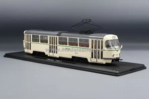 Tatra T4D tram, Magdeburg /beige/ - Imagen 1 de 5