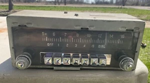 1951-52 CHRYSLER NEW YORKER WINDSOR MOPAR #894 CAR RADIO = COMPLETE UNTESTED - Picture 1 of 8