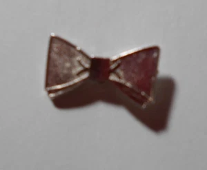 3/4" bowtie for unknown state and office metal clutch back hatpin pinback button - Picture 1 of 1