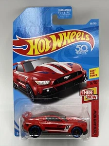 2018 Hot Wheels Custom 15 Ford Mustang Red New Sealed - Bild 1 von 3