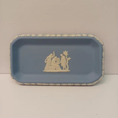Bandeja de bugigangas retangular vintage Wedgwood azul claro jasperware feita na Inglaterra - Imagem 1 de 4