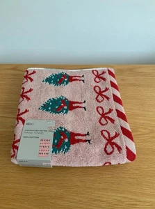 Red & Pink Christmas Tree and Bows 100% Cotton Hand Towel NEW - Picture 1 of 3