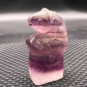 Decoración curativa camaleón tallado cuarzo lagarto fluorita púrpura natural Reiki 3"" - Imagen 1 de 6