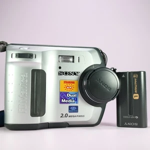 Sony Digital Camera Mavica MVC-FD200 2.0MP Silver Tested - Picture 1 of 8