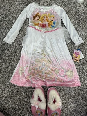 Disney Princess Sz 4T Fantasy Nightgown + L-9/10 Slippers Fancy Sparkles Fur Bow - Photo 1/4