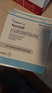 Cardinal Health Kendall 9,2 X9,2 Medicazione Sacra BMSMSCRL - Foto 1 di 4
