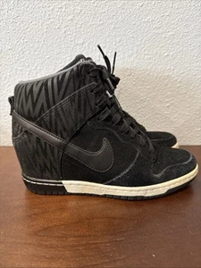 Nike Donna Dunks Sky Hi Top Nero Zeppa Nascosta 543258-002 Taglia 6,5 - Foto 1 di 9