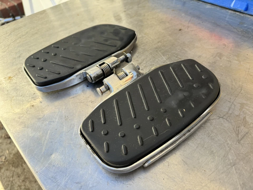 02 03 04 05 reposapiés estribo BMW R1200CL R 1200 CL  Foto 1 de 4