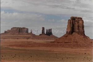 SOUTHWESTERN BUTTES Found  PHOTOGRAPH Color ORIGINAL Snapshot VINTAGE 47 60 K - Picture 1 of 1